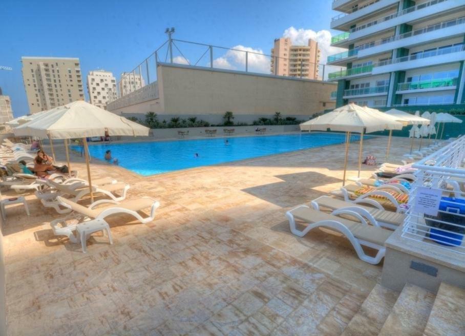Gorgeous Apartment With Terrace In Fort Cambridge, Pool 슬리에마 외부 사진