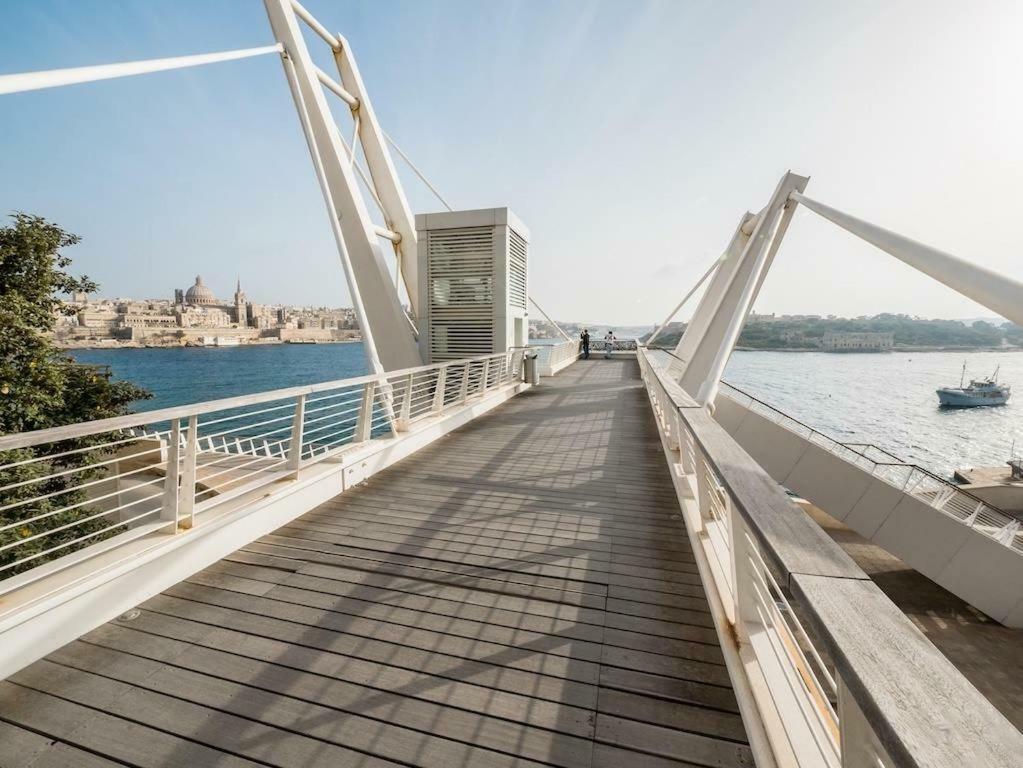 Gorgeous Apartment With Terrace In Fort Cambridge, Pool 슬리에마 외부 사진