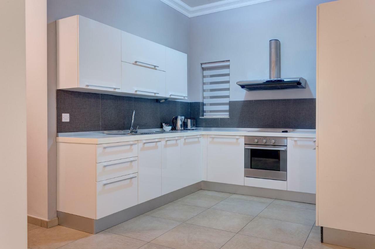 Gorgeous Apartment With Terrace In Fort Cambridge, Pool 슬리에마 외부 사진